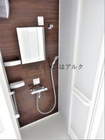 バス・シャワールーム　ゆったり過ごせるお風呂です