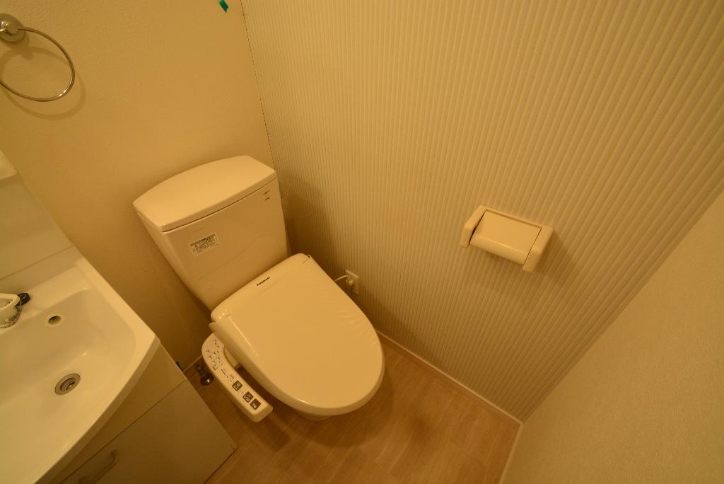 トイレ　シャワー付トイレ