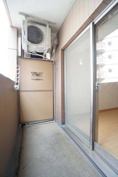 バルコニー　※別部屋参考資料の為、現状を優先します。