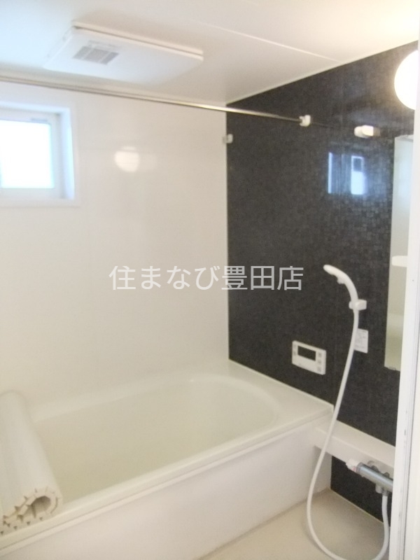 バス・シャワールーム　同型別部屋写真