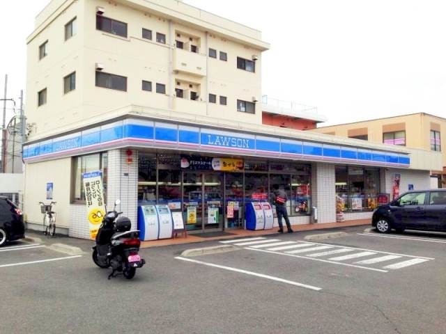 コンビニ　ローソン岡山大元駅前店（コンビニ）まで326m