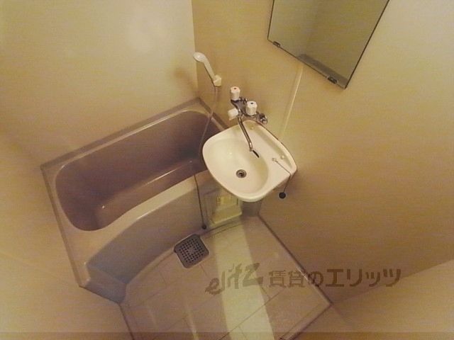 バス・シャワールーム　風呂