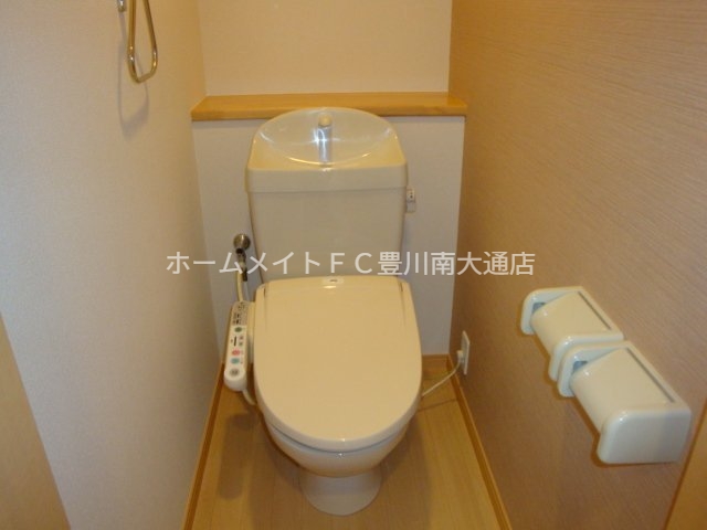 トイレ　トイレ