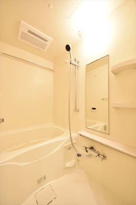 バス・シャワールーム　お風呂で日々の疲れを落としましょう