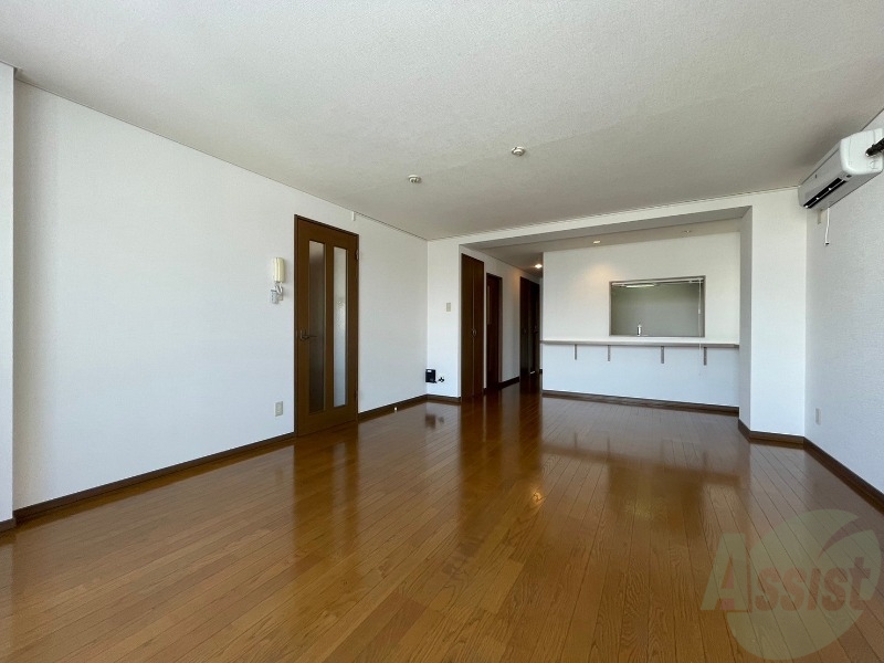 居室・リビング　明るいお部屋は気持ちよく過ごせそうですね。