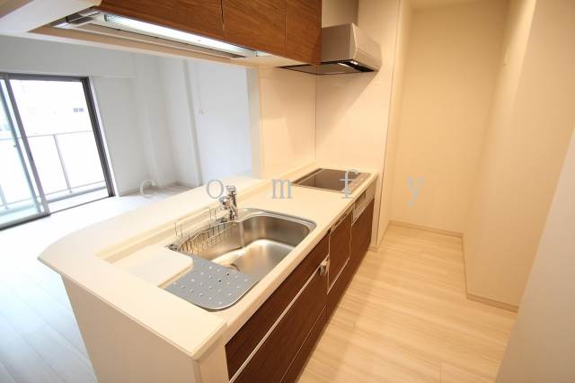 キッチン　ＩＨ３口システムキッチン