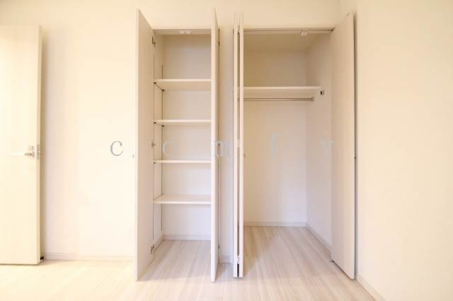 収納　奥行きのある収納