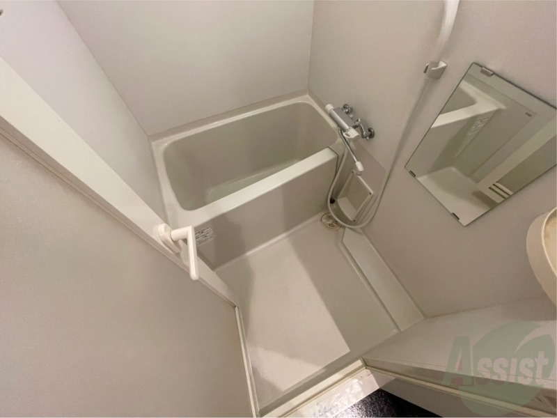 バス・シャワールーム　お風呂です。ゆっくりお風呂につかるのも体に良いですね～