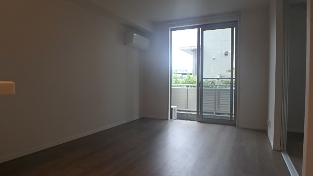 居室・リビング　※同施工メーカーの内装写真です