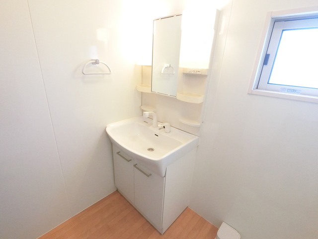 洗面設備　別部屋のお写真です！