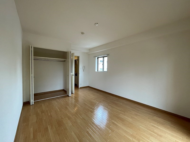 居室・リビング　反転タイプ