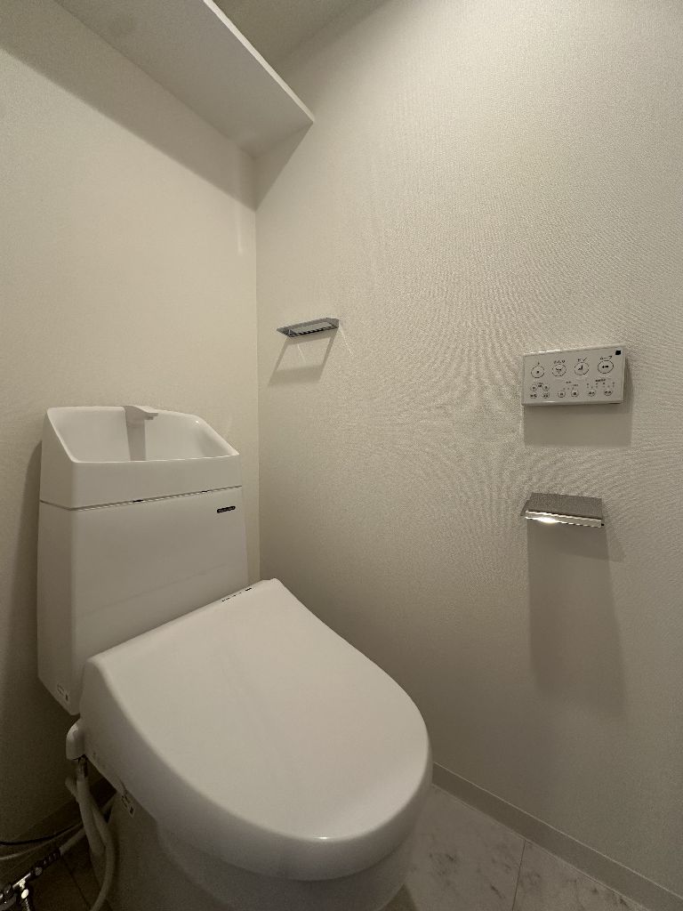 トイレ　落ち着いたトイレです