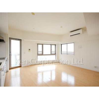 居室・リビング　同タイプ20階のお部屋を撮影。仕様が異なることがあります。