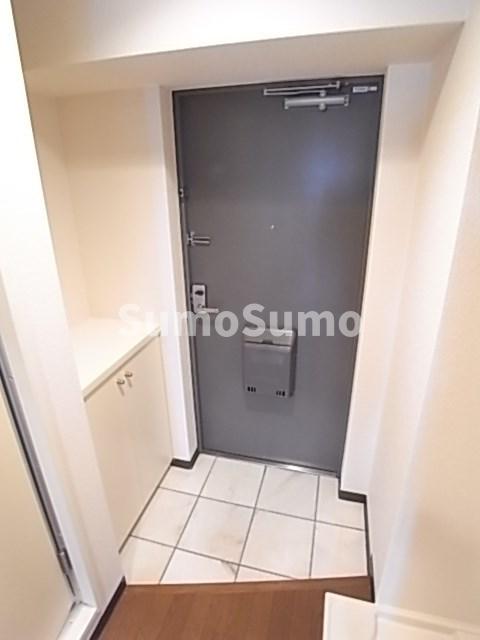 玄関　落ち着いた玄関です