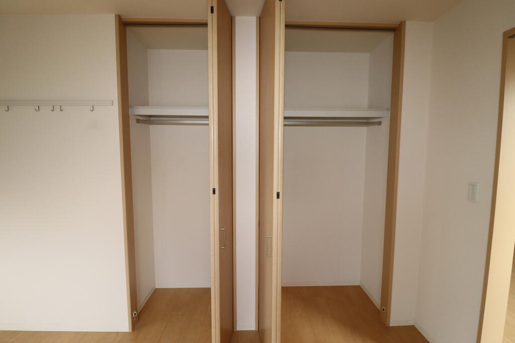 収納　クローゼット：別号室の写真