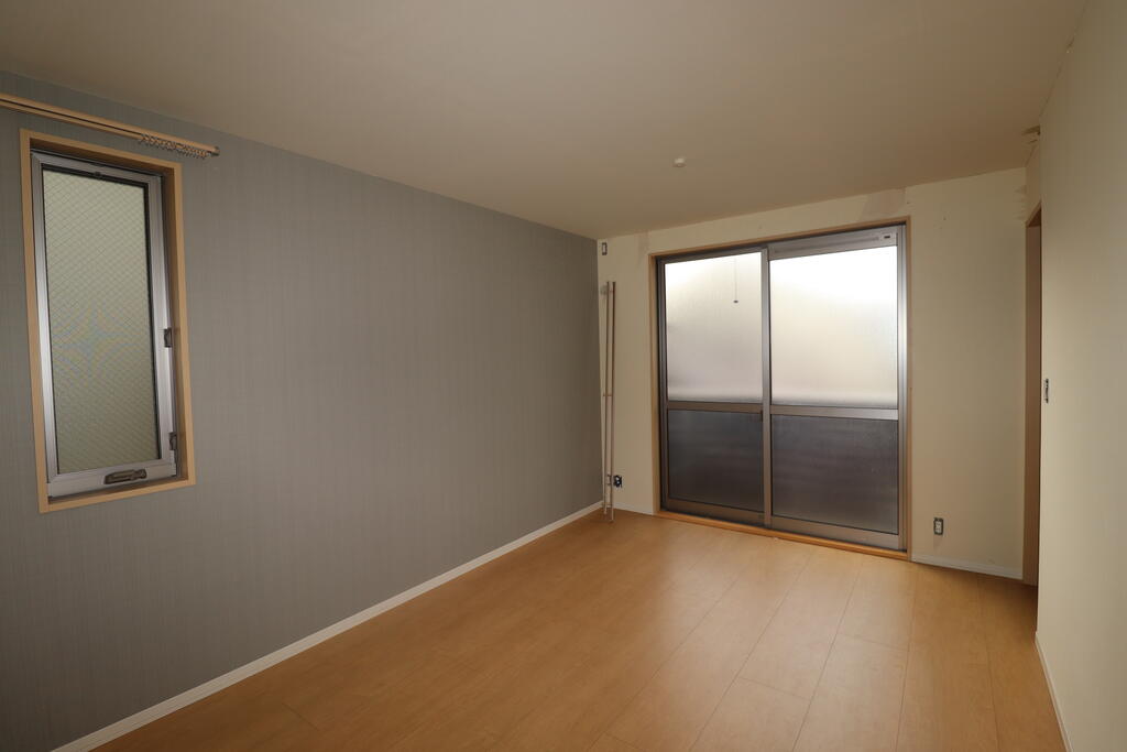 居室・リビング　リビング：別号室の写真