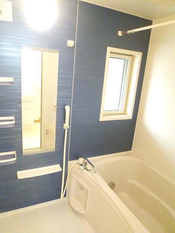 バス・シャワールーム　バスルーム