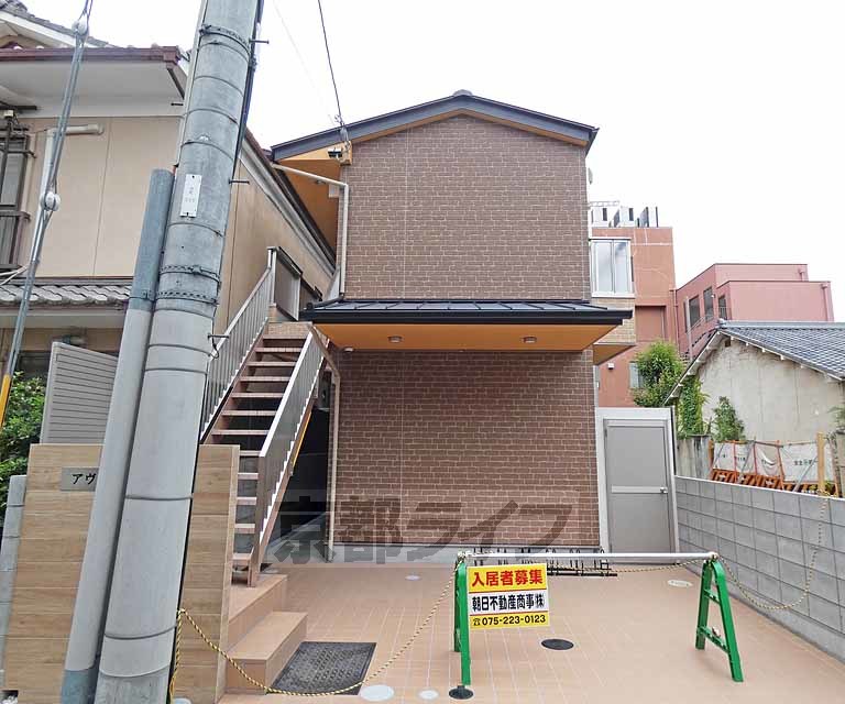 その他共有部分　建物入り口です。