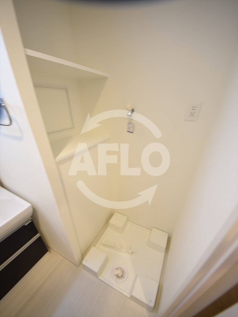 洗面設備　ウルバーノ　イリス　洗濯パン