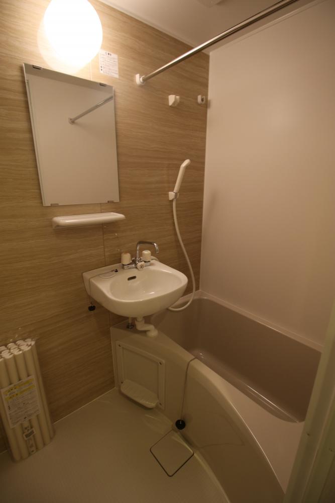 バス・シャワールーム　別の部屋の写真です