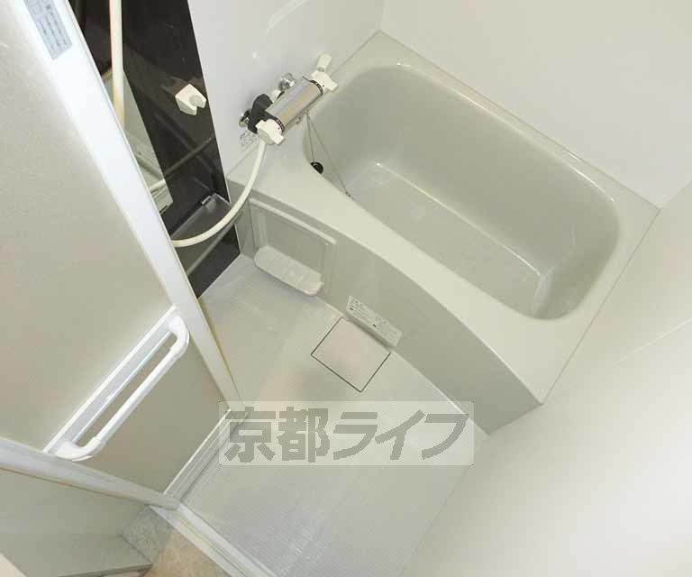 バス・シャワールーム　綺麗なお風呂！