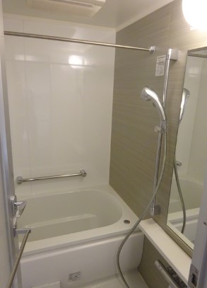 バス・シャワールーム　バス