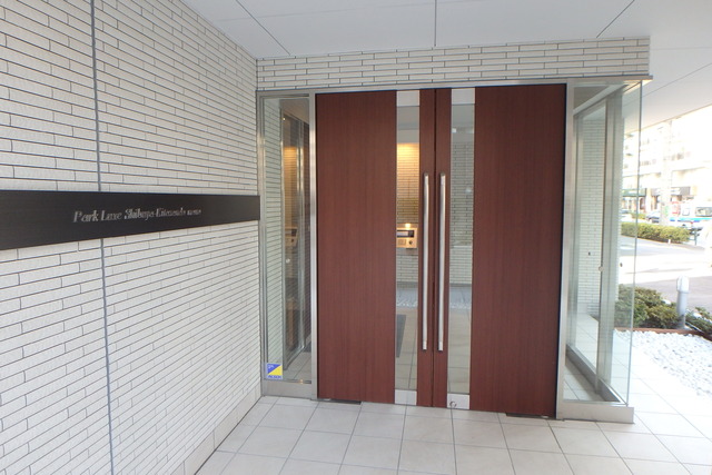 エントランス　エントランス