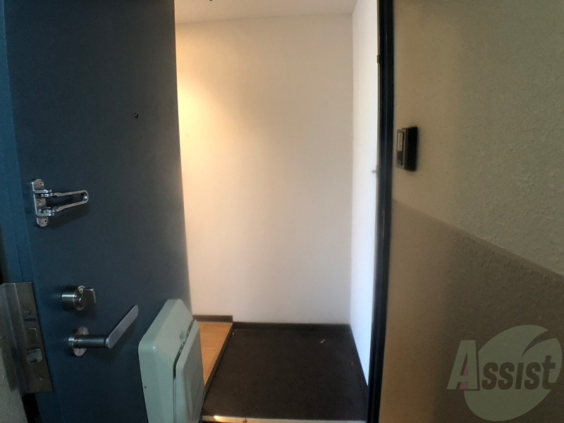 玄関　玄関の様子です。明るい印象ですね。気分もあがりそう。