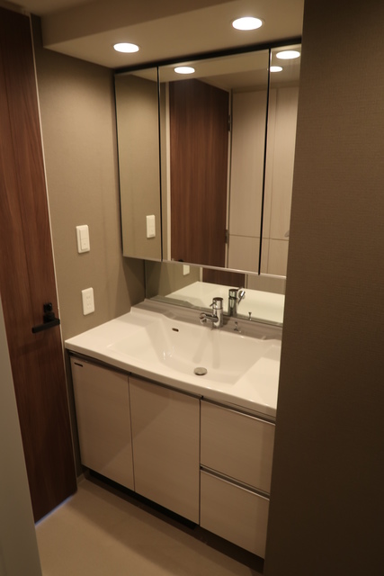 洗面設備　洗面所