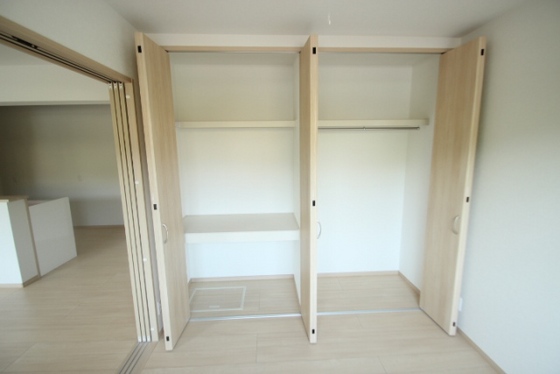 収納　※別部屋の写真です