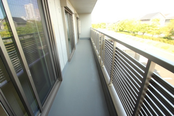 バルコニー　※別部屋の写真です