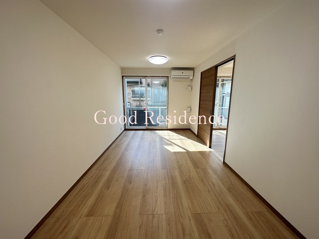 居室・リビング　夜景の綺麗な【丘の見える公園】まで徒歩15分♪オススメ物件！