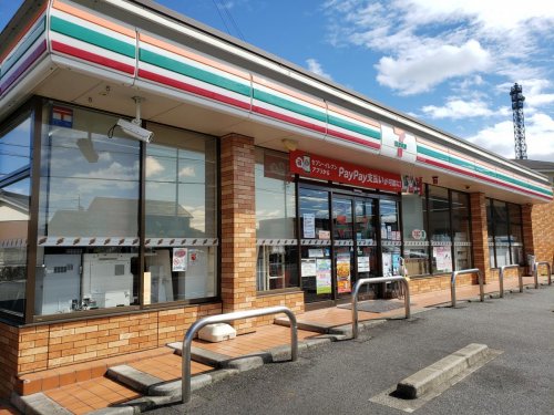 コンビニ　セブンイレブン尾張旭市庄南町（コンビニ）まで343m