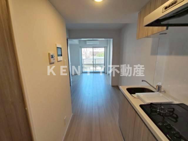 居室・リビング　こちらのリビングで趣味の時間をお楽しみください