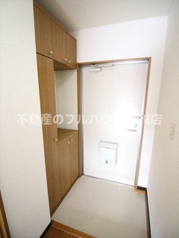 玄関　写真は別室