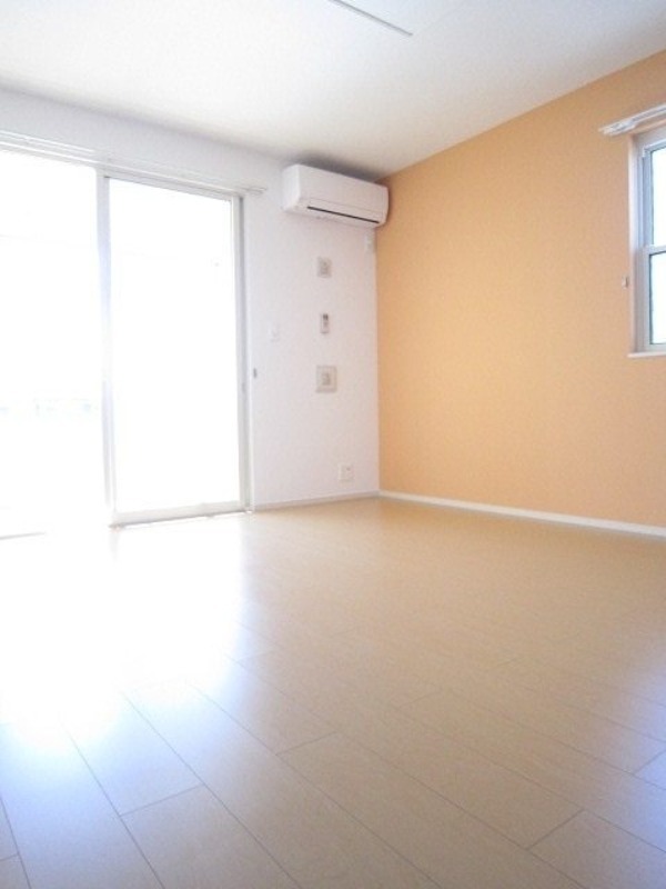 居室・リビング　図面と現状に相違がある場合には現状を優先