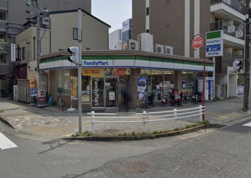 コンビニ　ファミリーマート 名古屋新栄二丁目店（コンビニ）まで102m