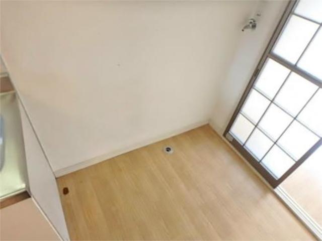 その他　室内に洗濯機置けます