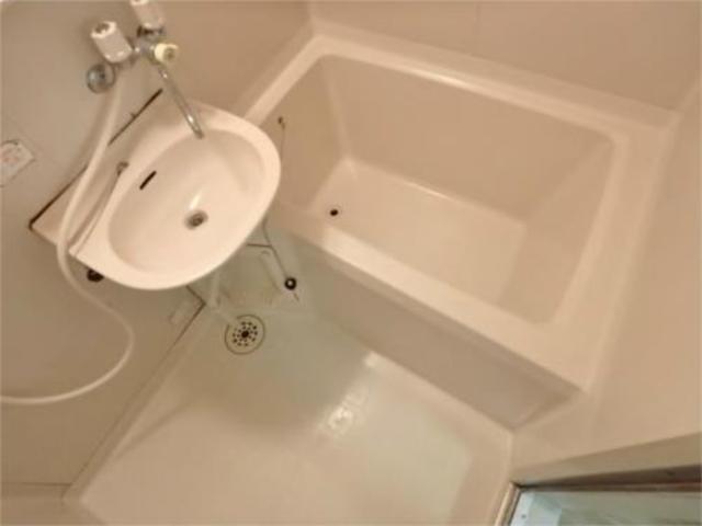 バス・シャワールーム　嬉しいバストイレ別