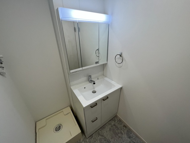 洗面設備　同仕様