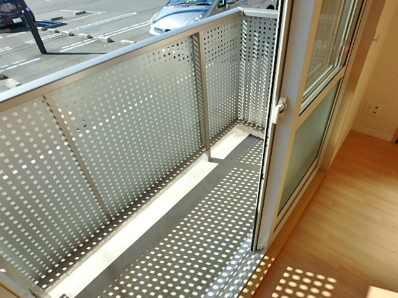 バルコニー　図面と現状に相違がある場合には現状を優先