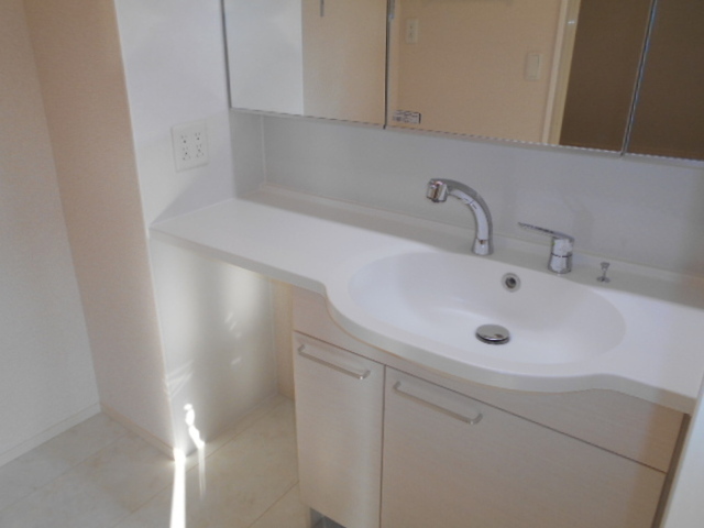 洗面設備　洗髪洗面化粧台