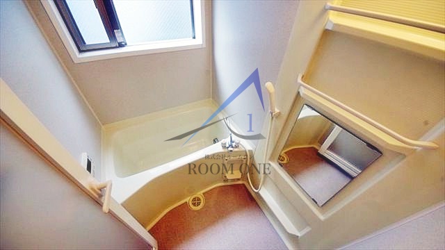 バス・シャワールーム　お風呂です。