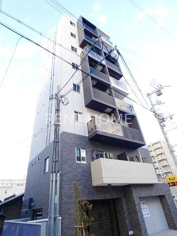 建物外観　鉄筋コンクリート造８階建て