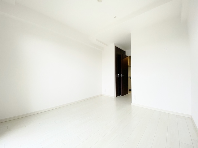 居室・リビング　ホワイトコーデ部屋