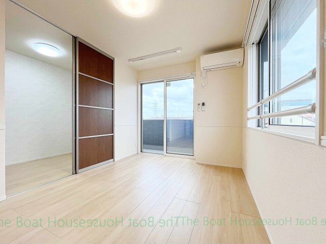 居室・リビング　※2号室写真