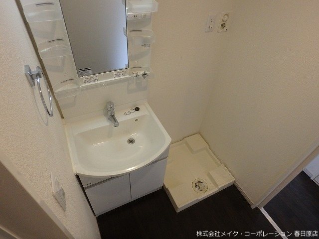 洗面設備　写真は同型タイプ