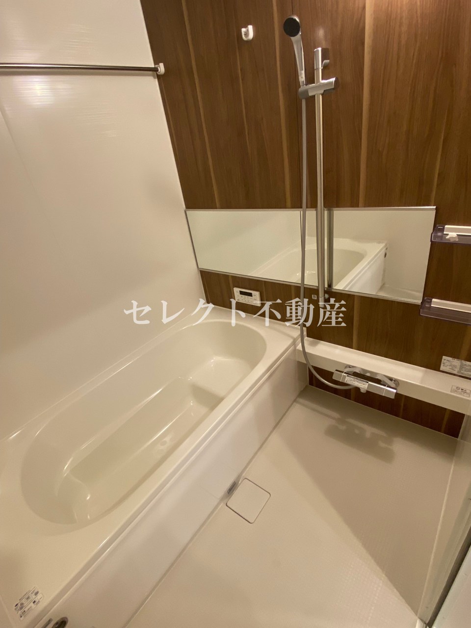 バス・シャワールーム　【ウェスタ古閑中】105 浴室