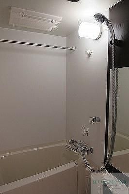 バス・シャワールーム　バス