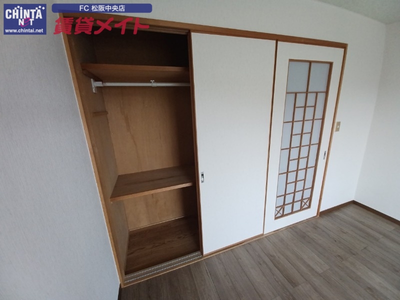 収納　同型参考写真